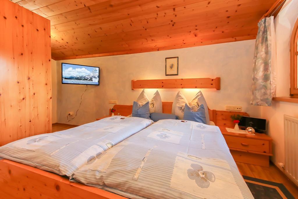 Haus Breithornblick Apartment Maria Alm am Steinernen Meer Exterior photo